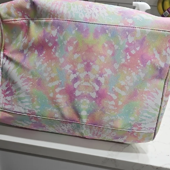 Under One Sky Pastel Travel Bag - Picture 10 of 13